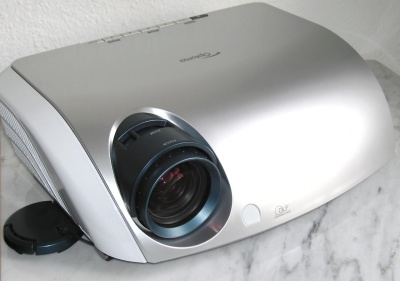 Beamer Optoma EP910